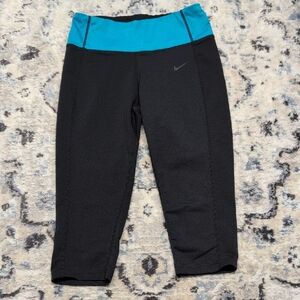 Nike Dri-FIT Women’s Capri Leggings Small Black Blue Waistband Workout Running